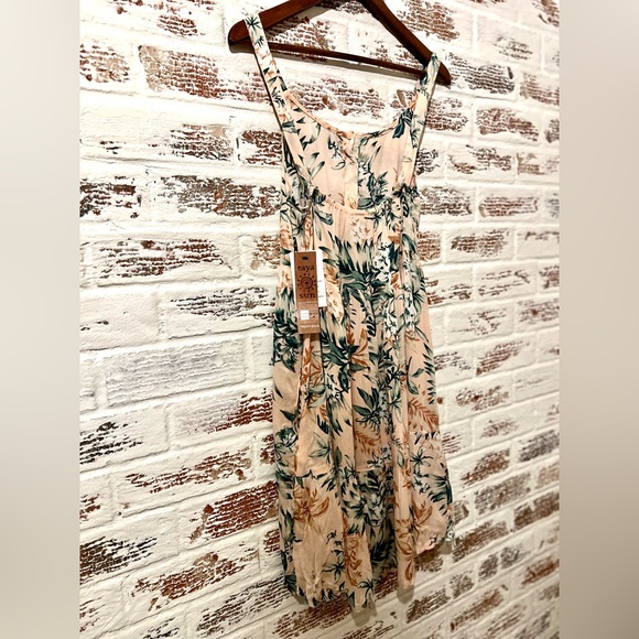 Raya Sun Brand New Floral Hawaiian Tropical Sundress Size M - Picture 6 of 11
